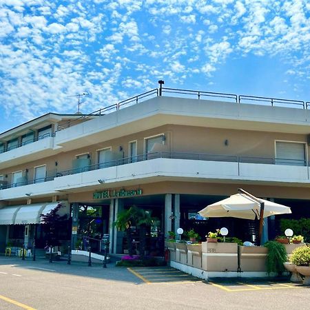 Hotel La Bussola Padenghe sul Garda Exteriör bild