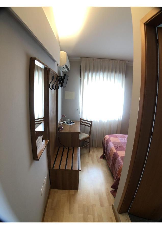 Hotel La Bussola Padenghe sul Garda Exteriör bild