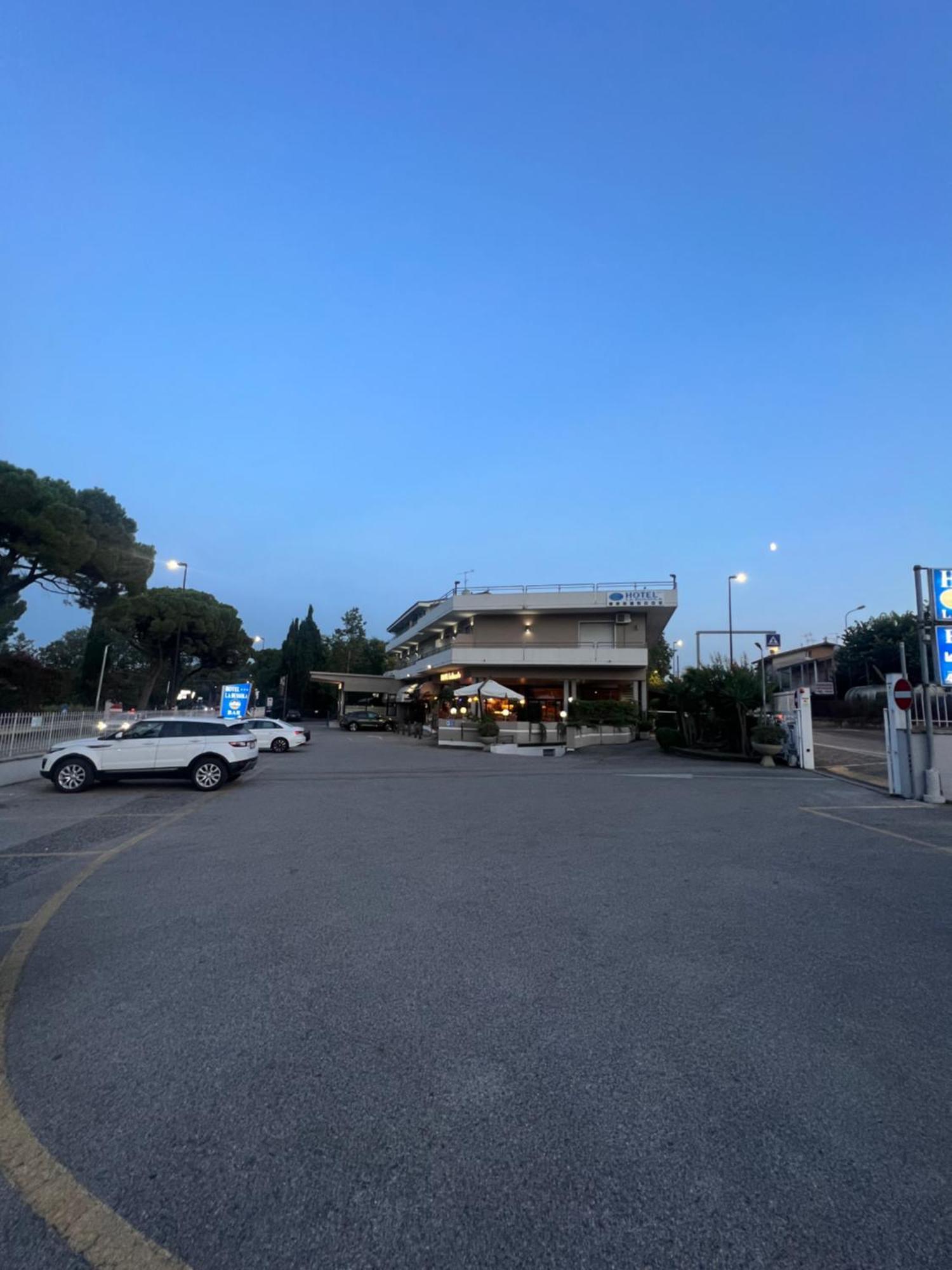 Hotel La Bussola Padenghe sul Garda Exteriör bild