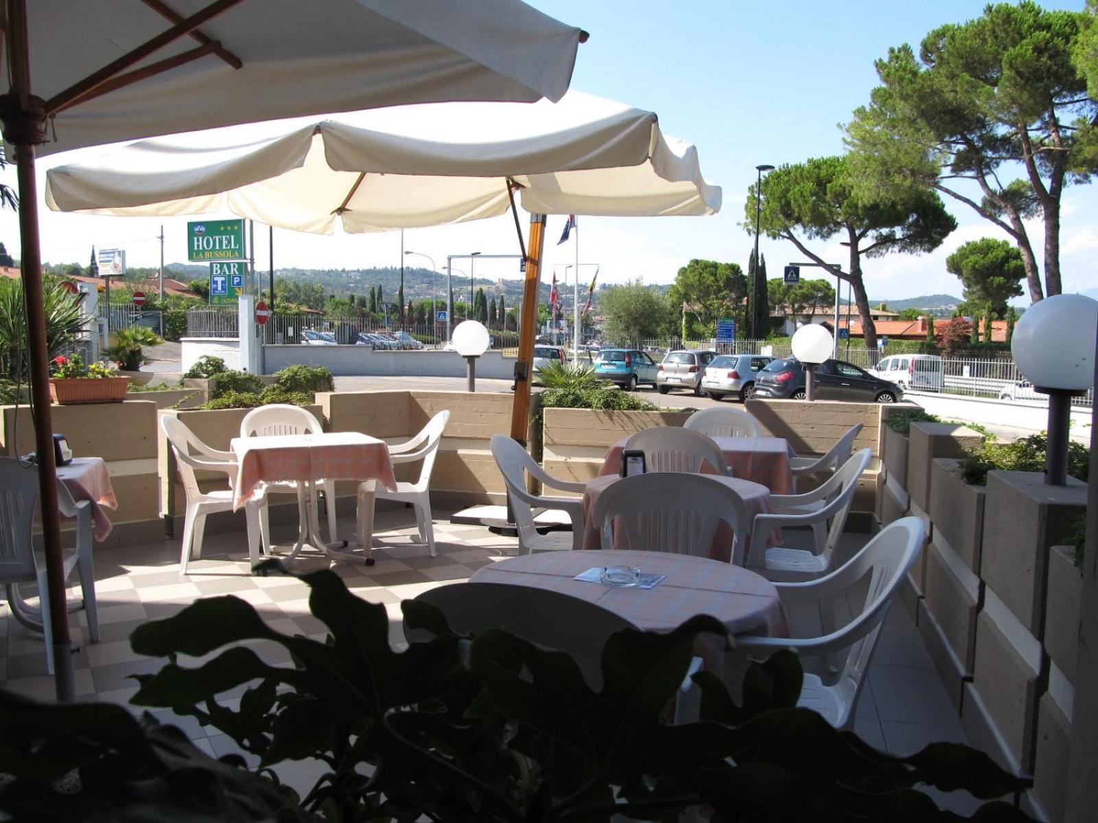 Hotel La Bussola Padenghe sul Garda Exteriör bild
