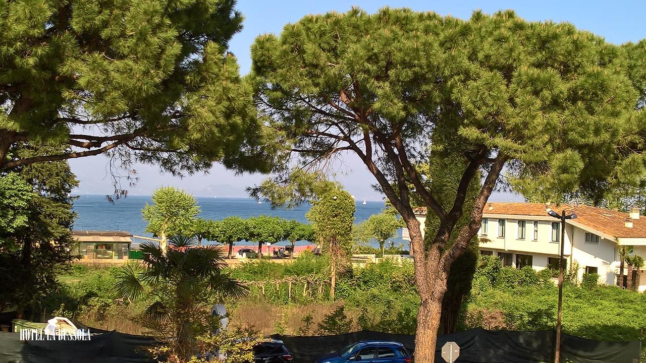 Hotel La Bussola Padenghe sul Garda Exteriör bild
