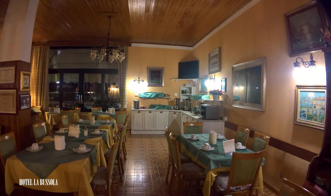 Hotel La Bussola Padenghe sul Garda Exteriör bild