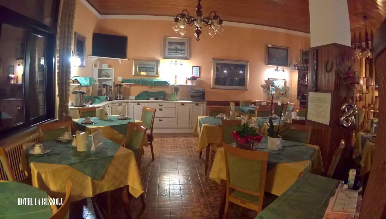 Hotel La Bussola Padenghe sul Garda Exteriör bild