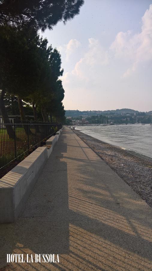 Hotel La Bussola Padenghe sul Garda Exteriör bild